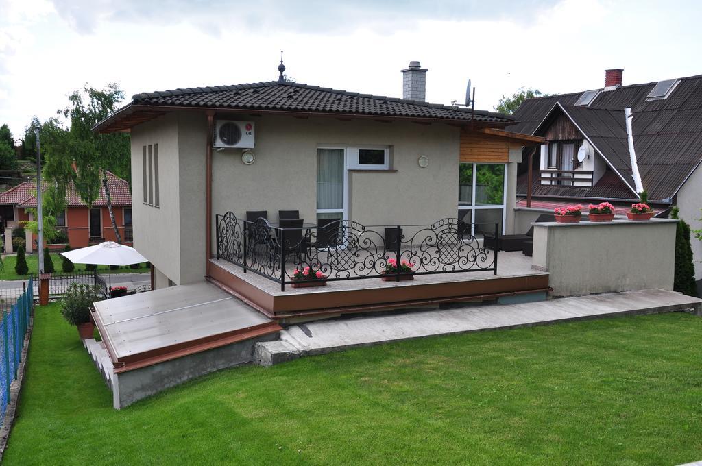 Farkas Apartman Шіофок Екстер'єр фото